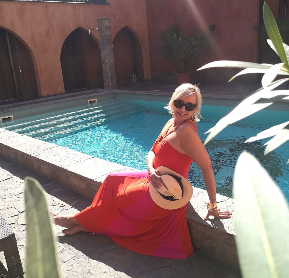 Ezeregy éjszakát a Shirazban nekem!