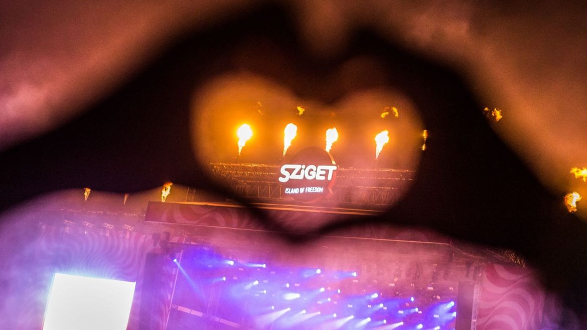 „Találkozunk!” – üzente a magyaroknak az amerikai világsztár